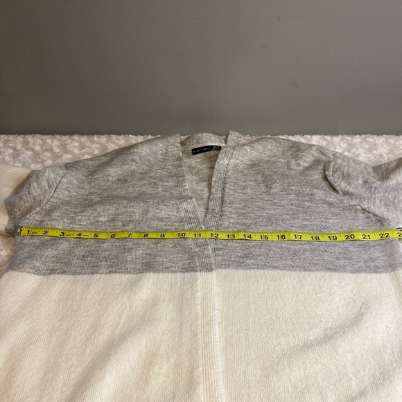 Black Tape open cardigan faux fur sleeves size Medium NWT! Versatile and fun! - Picture 8 of 11